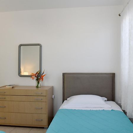 Tsakanos Apartments Adamantas Room photo