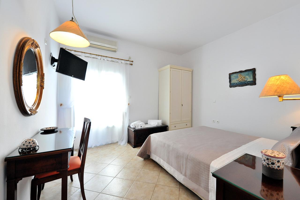 Tsakanos Apartments Adamantas Exterior photo